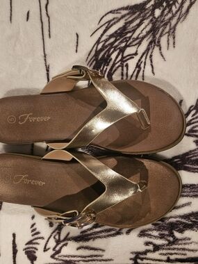 Forever 21 Gold Metallic Thong Sandals with Buckle